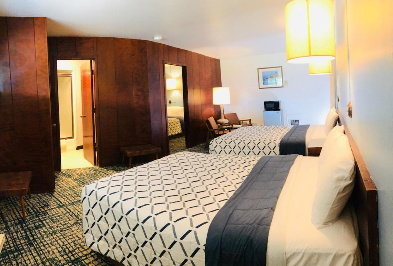 Curly Redwood Lodge Кресент-Сити Экстерьер фото