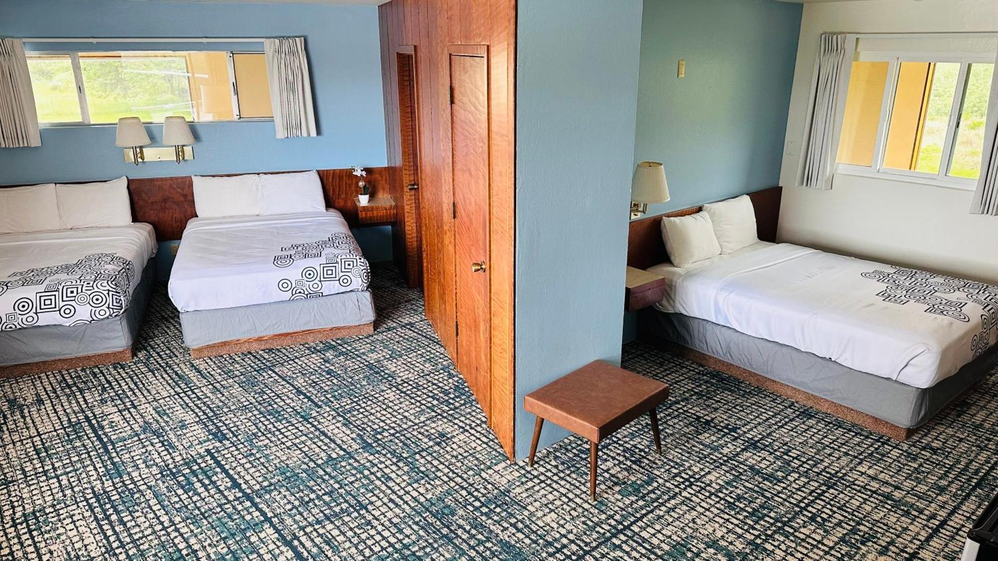 Curly Redwood Lodge Кресент-Сити Экстерьер фото